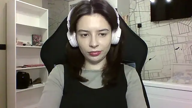 LariceSexy online show from 12/04/25, 07:13