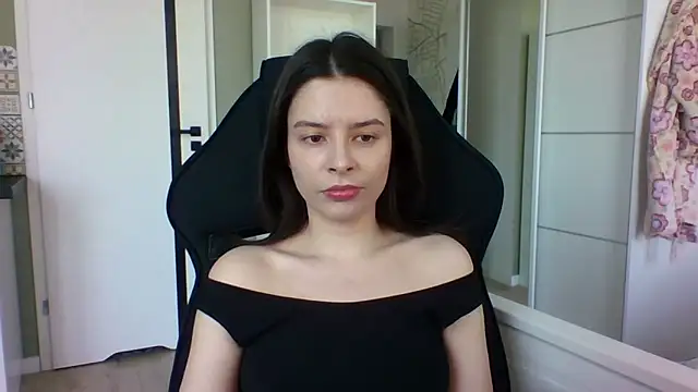 LariceSexy online show from 03/18/26, 01:02