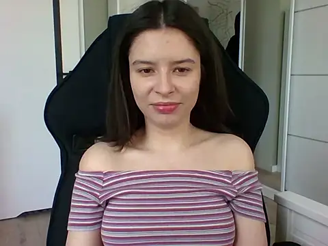 LariceSexy online show from 04/10/26, 12:12