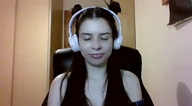 LariceSexy online show from 03/18/25, 07:22