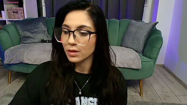 Snapshot of Deea_Vibe_Me chatting on 02/26/25, 11:32 Deea Vibe Me online show from 02/26/25, 11:32