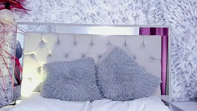 Ariana greenblat online show from 09/17/25, 04:09