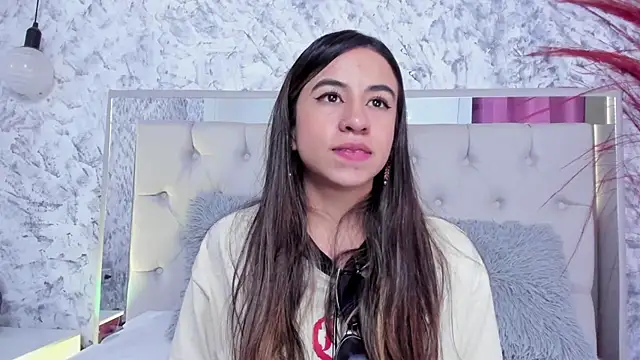 Ariana greenblat online show from 10/06/25, 04:41