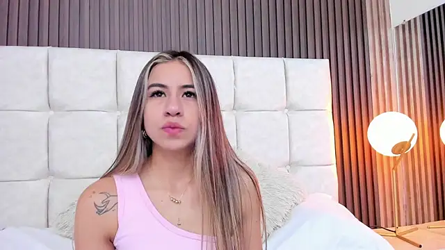 Ariana greenblat online show from 04/13/26, 05:17