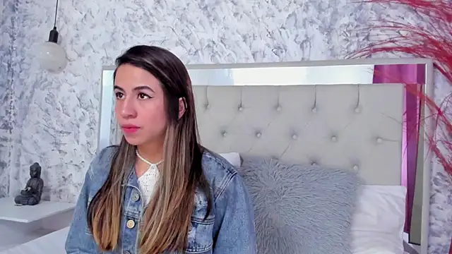 Ariana greenblat online show from 11/15/25, 04:22