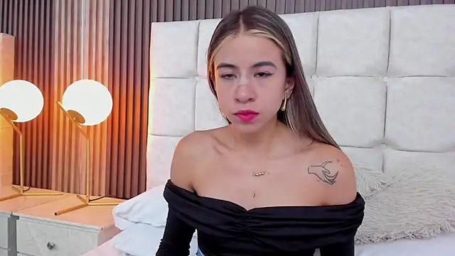 Ariana greenblat online show from 04/08/26, 11:12