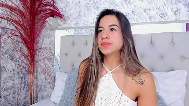 Snapshot of Ariana_greenblat chatting on 02/13/26, 03:45 Ariana greenblat online show from 02/13/26, 03:45