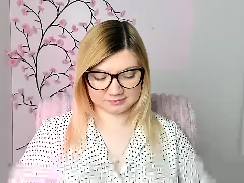 Lola moree online show from 02/23/26, 12:50