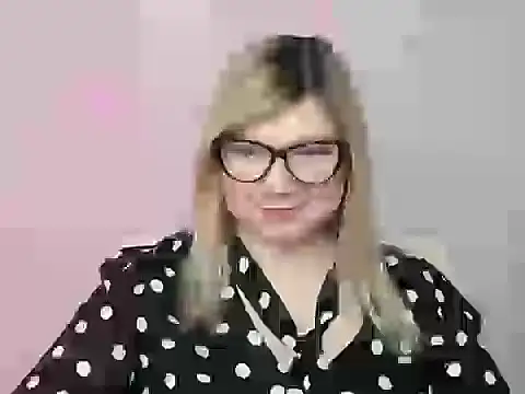 Lola moree online show from 10/18/25, 11:56