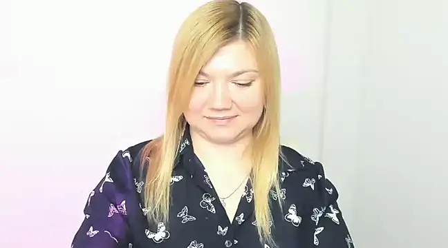 Lola moree online show from 03/18/25, 03:22