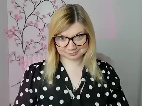 Lola moree online show from 05/17/26, 11:32