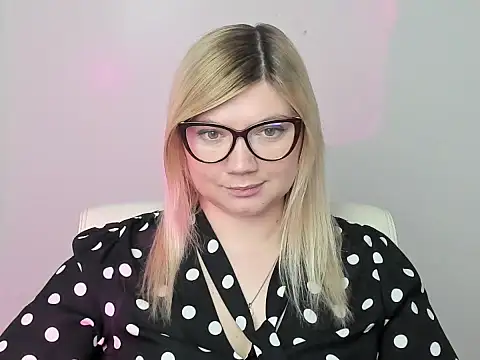 Lola moree online show from 10/27/25, 12:50