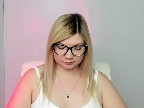 Lola moree online show from 09/09/25, 11:52