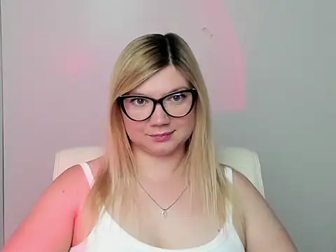 Lola moree online show from 09/14/25, 11:43