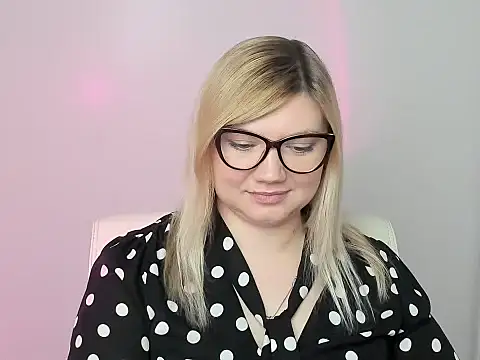 Lola moree online show from 10/29/25, 12:48