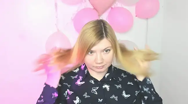 Lola moree online show from 03/11/25, 12:17