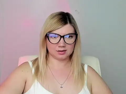 Lola moree online show from 09/18/25, 11:57