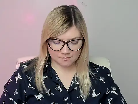 Lola moree online show from 10/12/25, 12:28