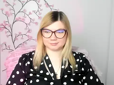 Lola moree online show from 03/25/26, 12:59