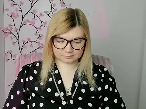 Lola moree online show from 04/21/26, 11:39