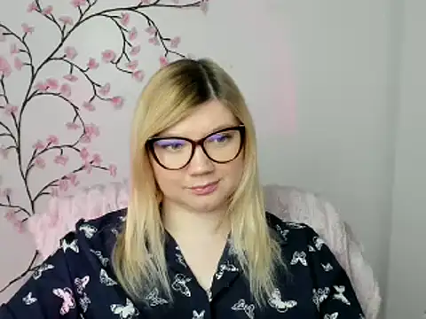 Lola moree online show from 12/16/25, 12:42