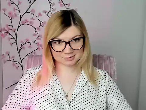 Lola moree online show from 04/05/26, 11:39