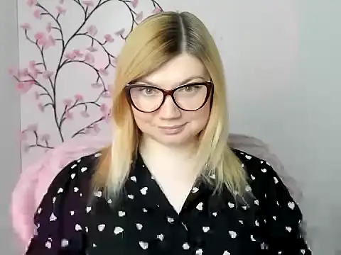 Lola moree online show from 05/11/26, 11:44