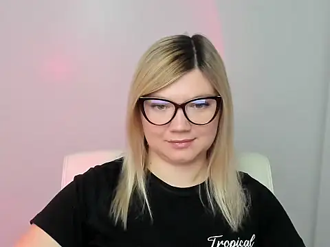 Lola moree online show from 09/23/25, 05:36