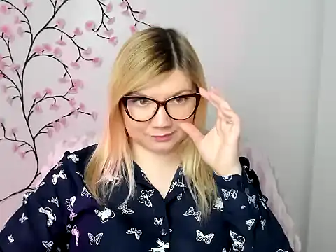 Lola moree online show from 12/19/25, 01:13