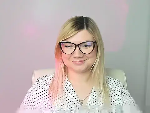 Lola moree online show from 11/07/25, 12:53