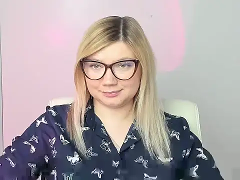 Lola moree online show from 11/10/25, 01:05