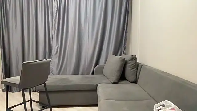 Snapshot of anora_sunny chatting on 03/11/25, 12:44 anora sunny online show from 03/11/25, 12:44