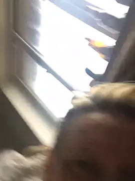 Snapshot of blondey206 chatting on 02/11/25, 11:31 blondey206 online show from 02/11/25, 11:31