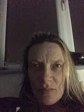 Snapshot of blondey206 chatting on 03/27/26, 03:04 blondey206 online show from 03/27/26, 03:04