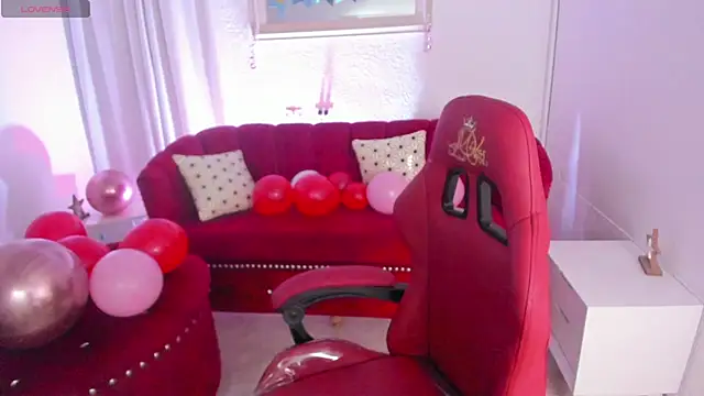 Snapshot of miss_isabella_m chatting on 03/21/25, 01:12 miss isabella m online show from 03/21/25, 01:12