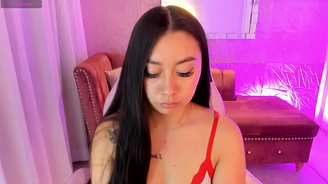 Snapshot of miss_isabella_m chatting on 07/03/26, 01:50 miss isabella m online show from 07/03/26, 01:50