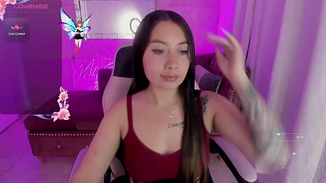 Snapshot of miss_isabella_m chatting on 10/20/25, 01:11 miss isabella m online show from 10/20/25, 01:11