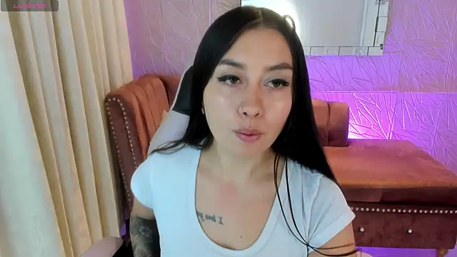 Snapshot of miss_isabella_m chatting on 05/14/26, 11:51 miss isabella m online show from 05/14/26, 11:51