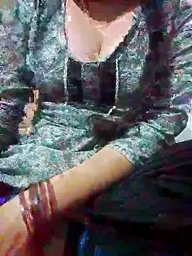 Snapshot of saaniya chatting on 11/09/25, 06:56 saaniya online show from 11/09/25, 06:56