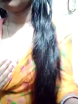 Snapshot of saaniya chatting on 02/27/25, 06:09 saaniya online show from 02/27/25, 06:09