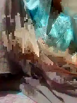 Snapshot of saaniya chatting on 09/26/25, 09:32 saaniya online show from 09/26/25, 09:32