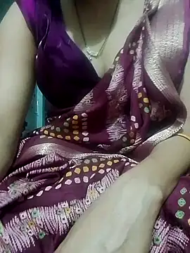 Snapshot of saaniya chatting on 10/02/25, 05:38 saaniya online show from 10/02/25, 05:38