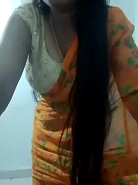 Snapshot of saaniya chatting on 02/25/25, 06:33 saaniya online show from 02/25/25, 06:33