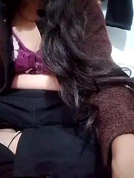 Snapshot of saaniya chatting on 11/08/25, 08:45 saaniya online show from 11/08/25, 08:45