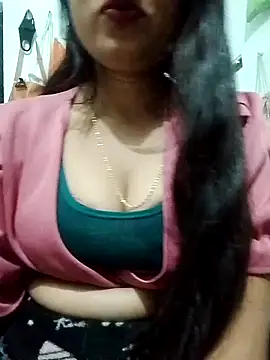 Snapshot of saaniya chatting on 02/19/25, 03:38 saaniya online show from 02/19/25, 03:38