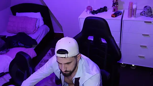 lucas kazimm online show from 01/30/25, 03:51