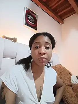 Snapshot of Zaira_Rose_ chatting on 07/07/26, 11:36 Zaira Rose online show from 07/07/26, 11:36