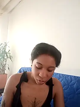 Snapshot of Zaira_Rose_ chatting on 04/25/26, 06:27 Zaira Rose online show from 04/25/26, 06:27