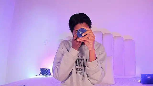 Zaira Rose  online show from 11/12/25, 01:15