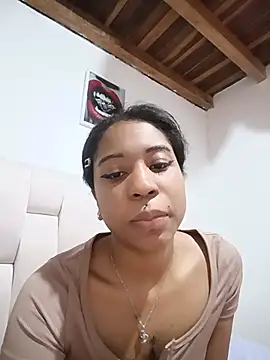 Snapshot of Zaira_Rose_ chatting on 07/10/26, 02:44 Zaira Rose online show from 07/10/26, 02:44